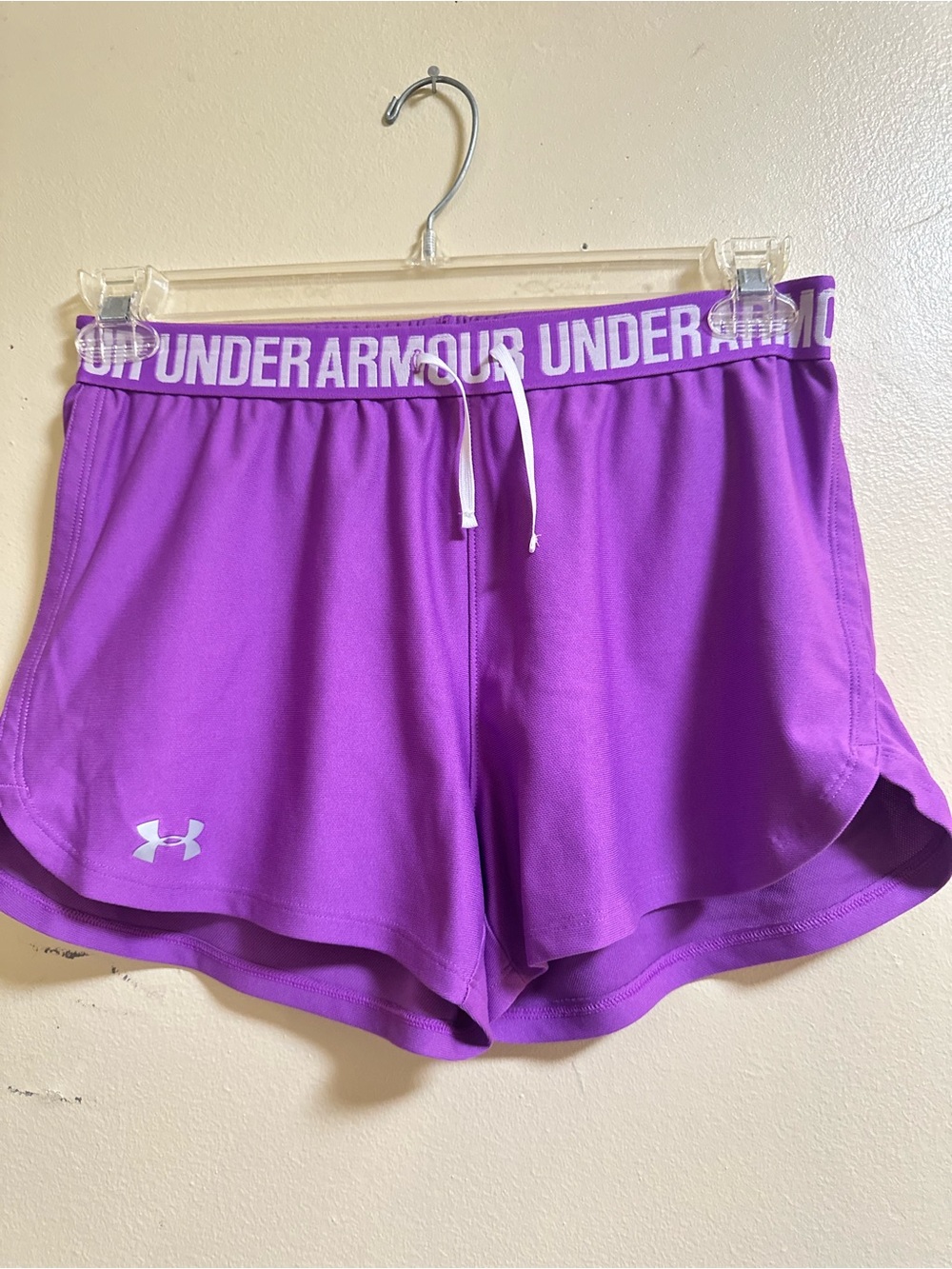 Under Armour Women's Purple Athletic Shorts medium